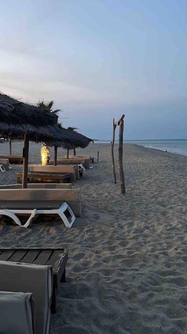 T3 - Parking - Plage / 6 Personnes 르발카레스 외부 사진